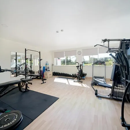 Luxury 2 Bed Apartment, Porto De Mos, 550m From Appartamento *