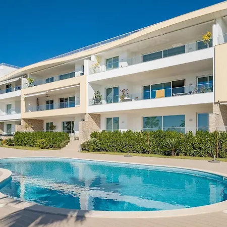 Appartamento Luxury 2 Bed Apartment, Porto De Mos, 550m From *