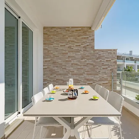 Luxury 2 Bed Apartment, Porto De Mos, 550m From Appartamento Lagos