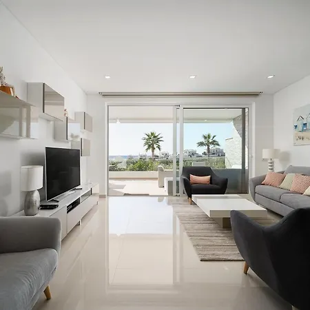 Luxury 2 Bed Apartment, Porto De Mos, 550m From Lagos